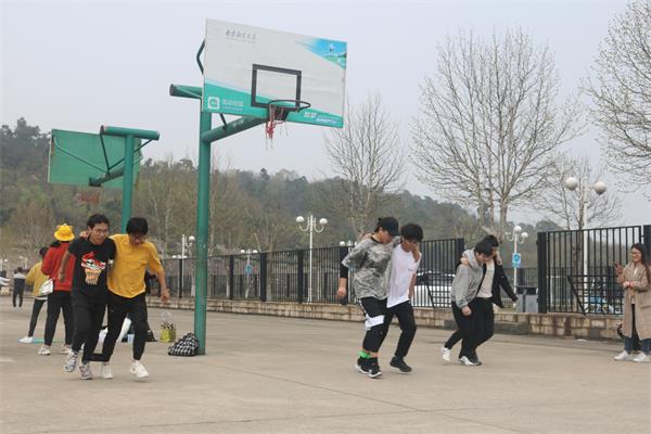 云顶线路快速检测中心员工会举办春季趣味运动会