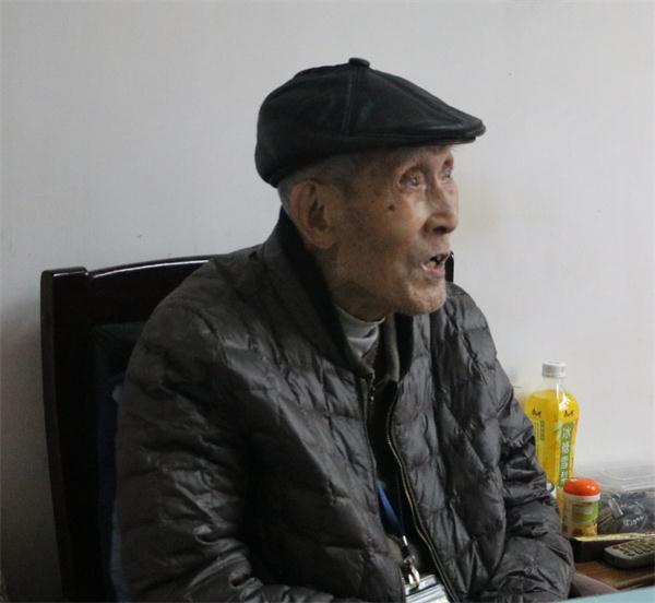 云顶线路快速检测中心组织员工探望大屠杀幸存者夏瑞荣老人