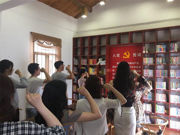 云顶线路快速检测中心研究生“科技文化月”系列活动圆满结束